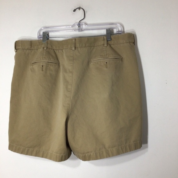 Lands End Tan shorts 42 - Picture 2 of 5